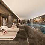 Le K2 Chogori Hotel