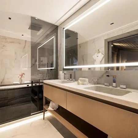 Le K2 Chogori Hotel 5*