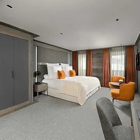 Le K2 Chogori Hotel